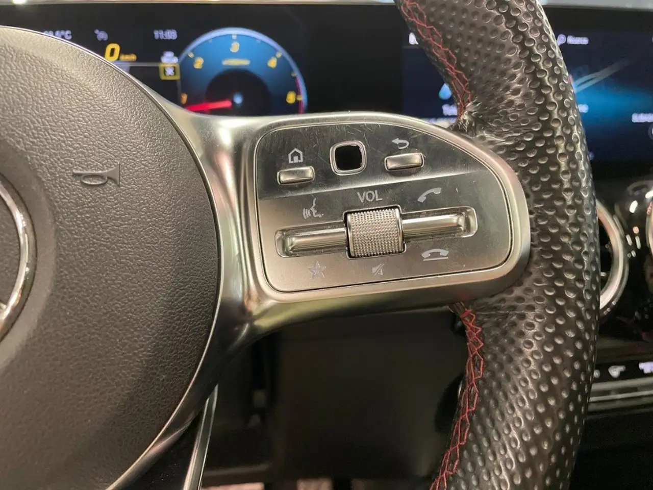 Mercedes-Benz GLB - GLB 200 d Premium auto, миниатюра 17