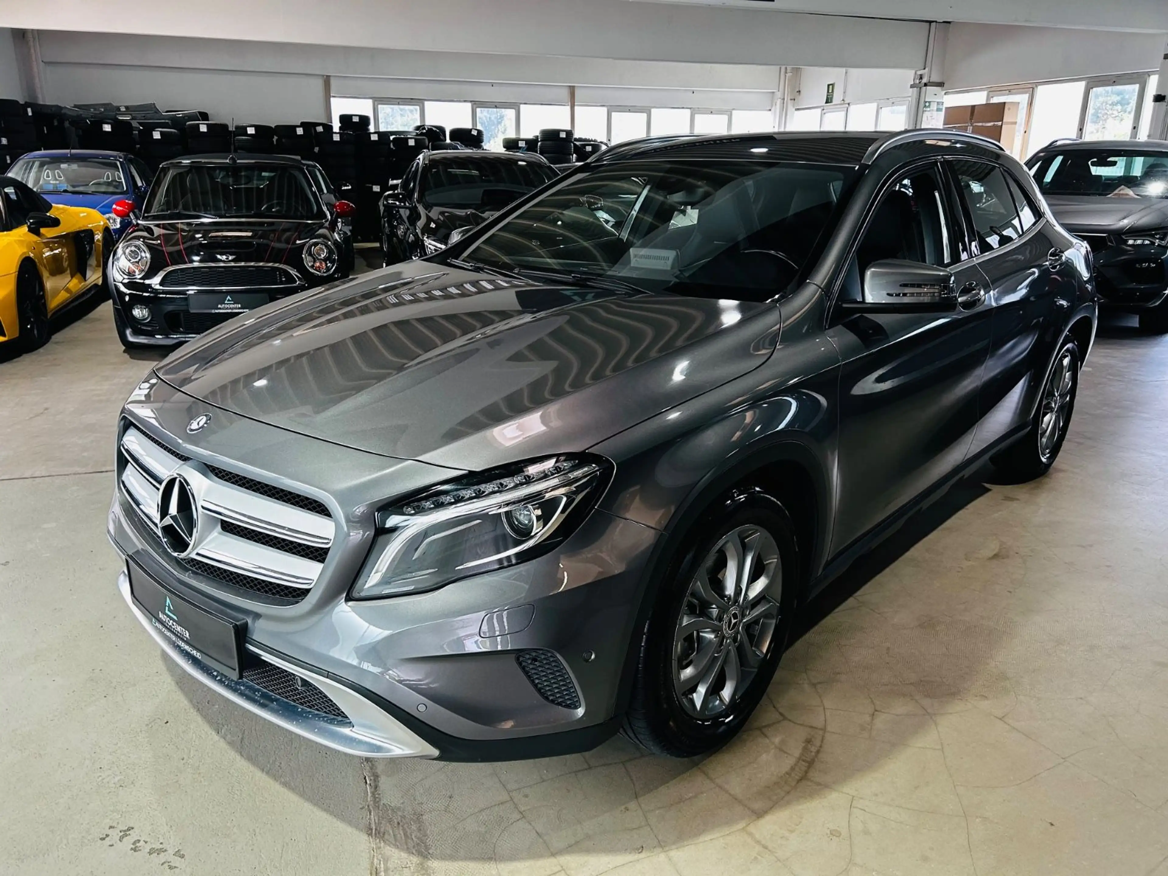 Mercedes-Benz GLA 180 *Navi*BiXenon*Shz*Sportsitze* — photo 2