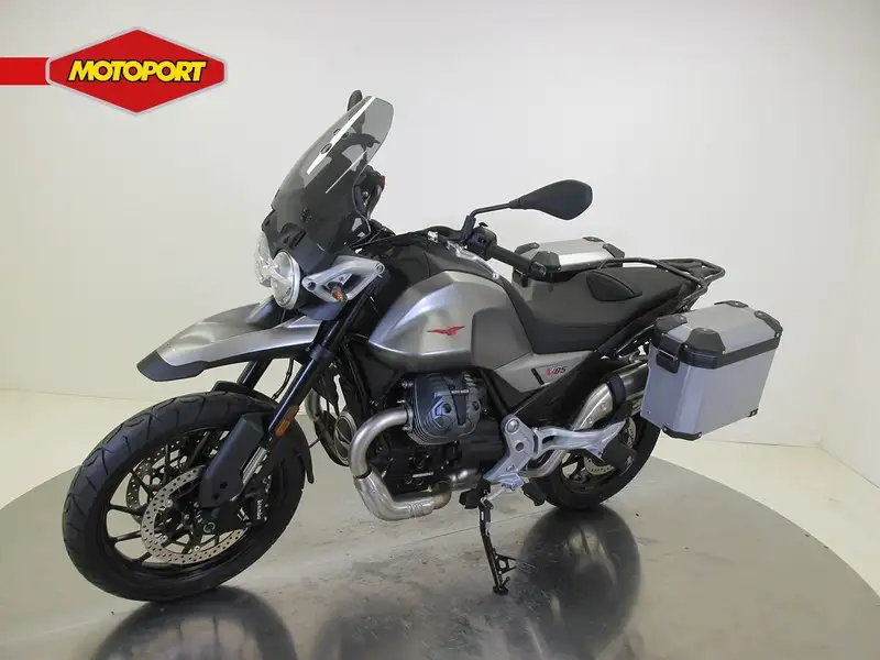 Moto Guzzi V 85 TT - foto 3