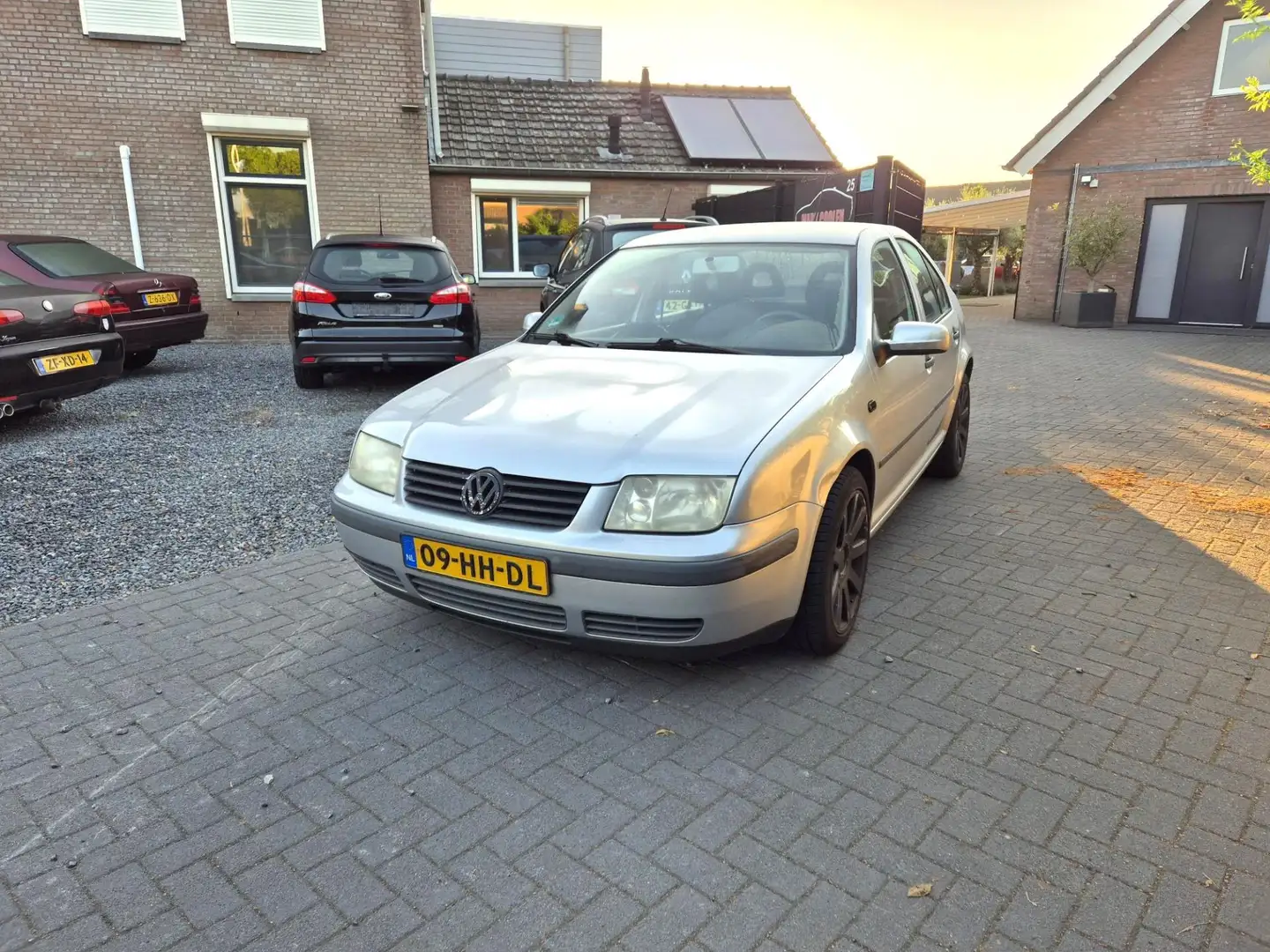 Volkswagen Bora 2.0 Airco Cruise Grijs - 2