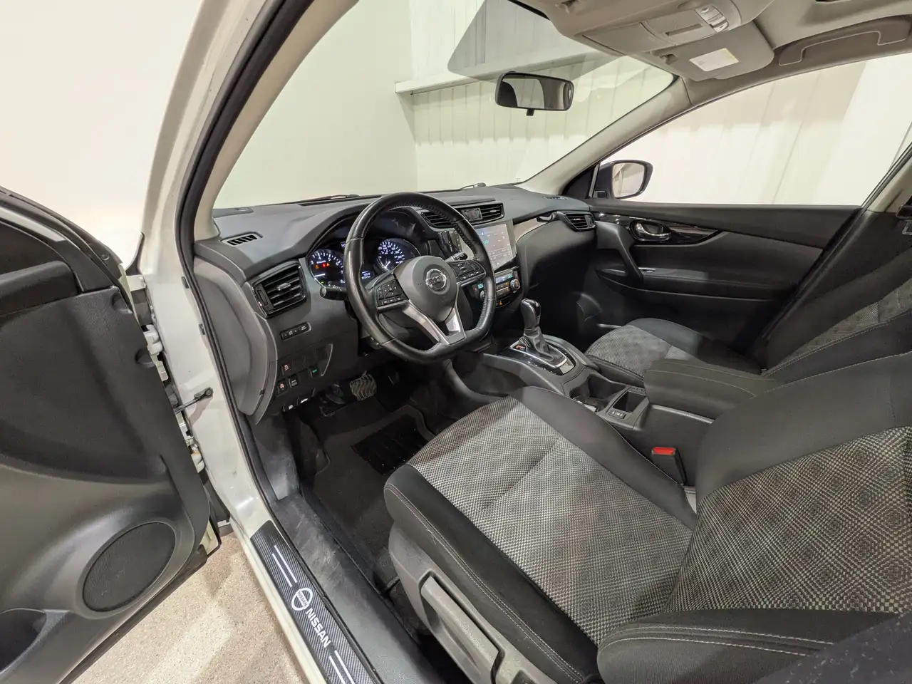Nissan Qashqai снимка Nissan Qashqai