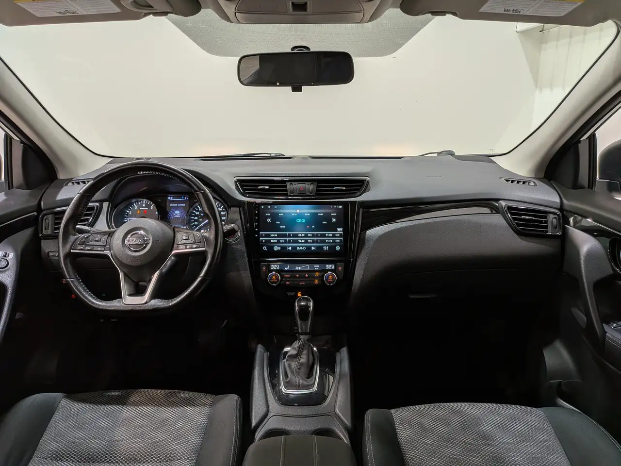 Nissan Qashqai снимка Nissan Qashqai