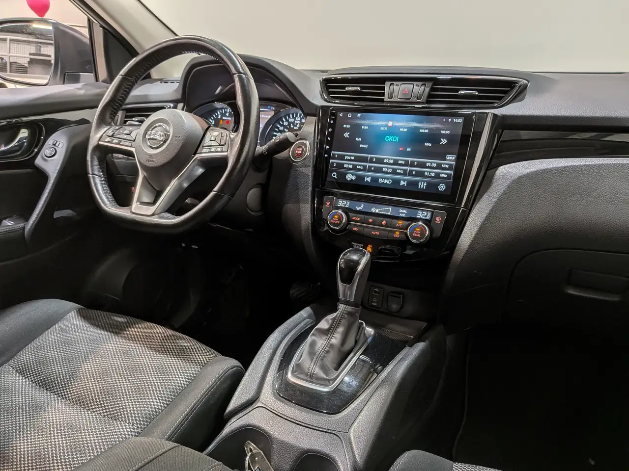 Nissan Qashqai снимка Nissan Qashqai