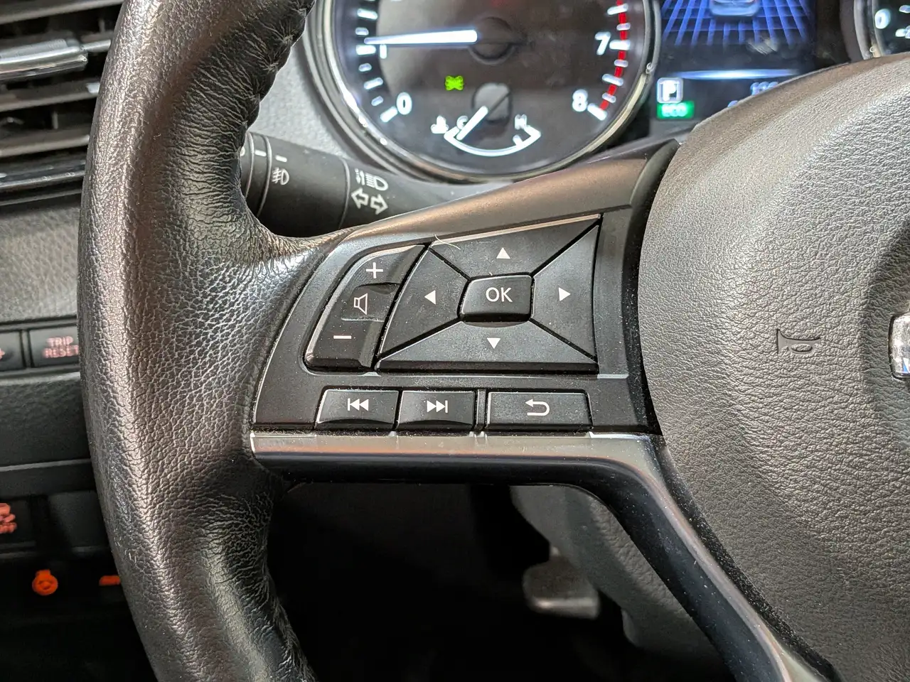 Nissan Qashqai снимка Nissan Qashqai