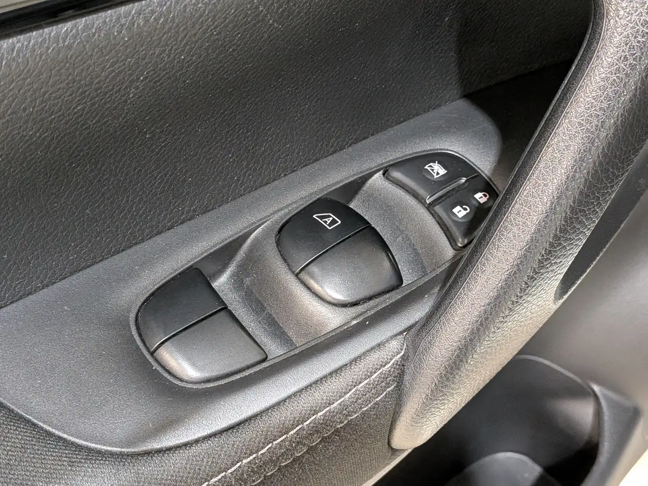 Nissan Qashqai снимка Nissan Qashqai