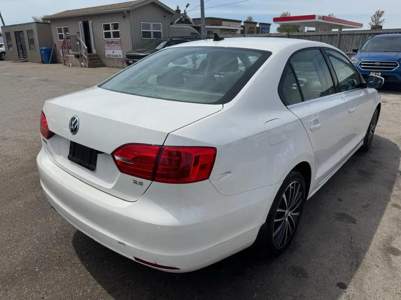 Volkswagen Jetta снимка Volkswagen Jetta