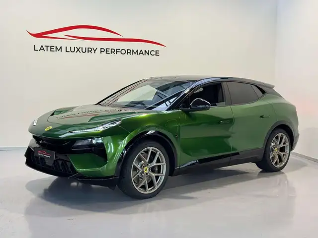 Lotus Eletre Stellar Black  Netto 70 000 € + BTW  Wrap