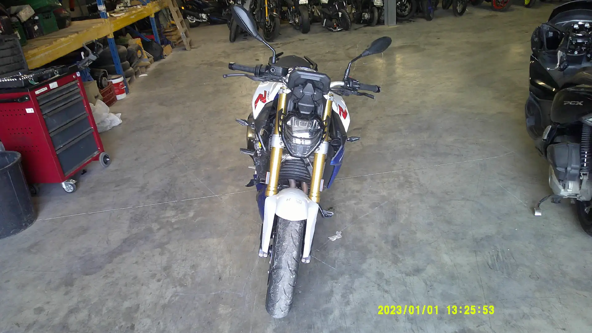 BMW F 900 R - 2