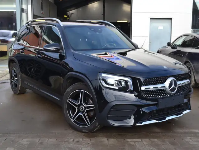 Mercedes-Benz GLB 200 AMG Line/HEATED SEATS/TREKHAAK