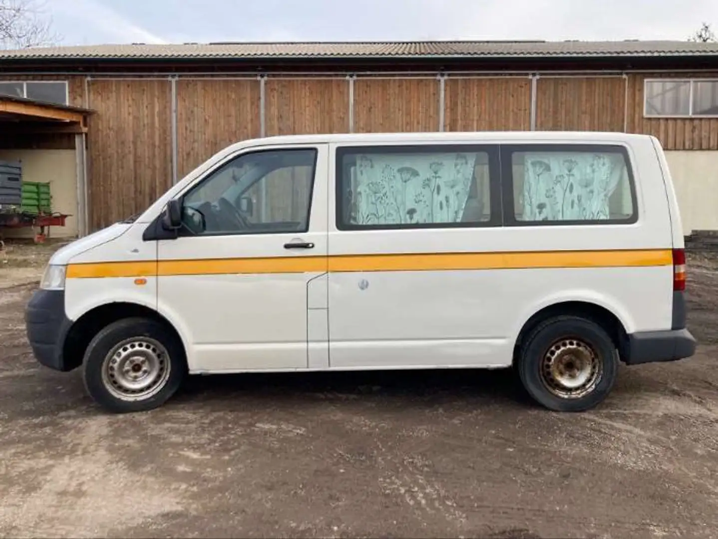 Volkswagen T5 Neu eingebauter Motor mit 150000km Blanco - 1