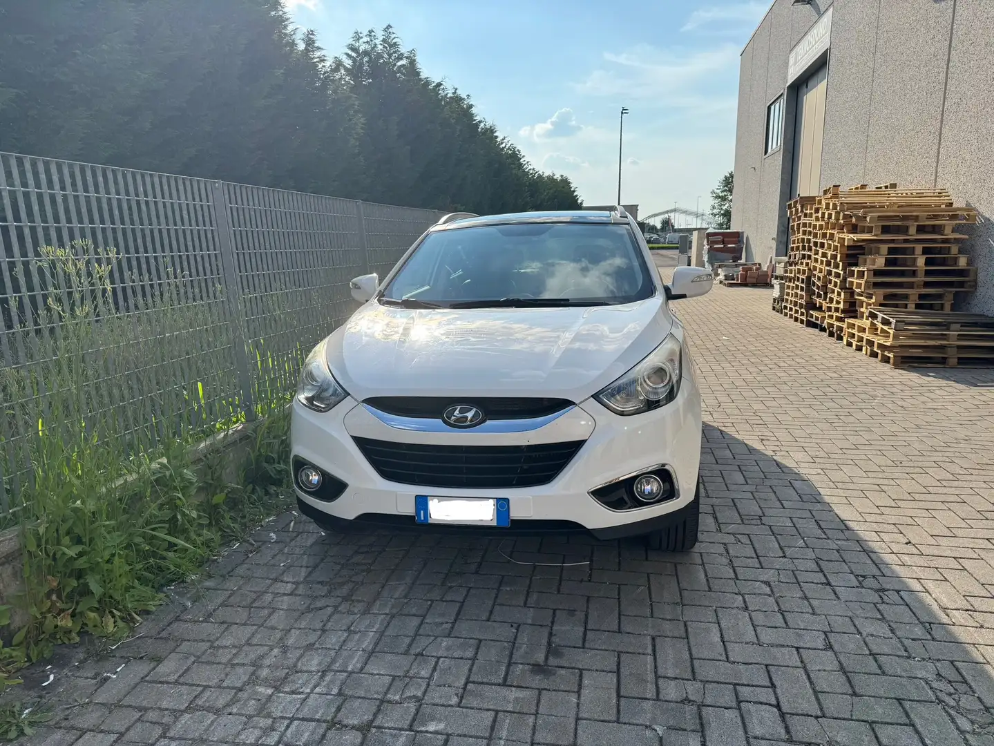 Hyundai TUCSON ix35 2.0 CRDi 184CV 4WD Xpossible A-T Wit - 1
