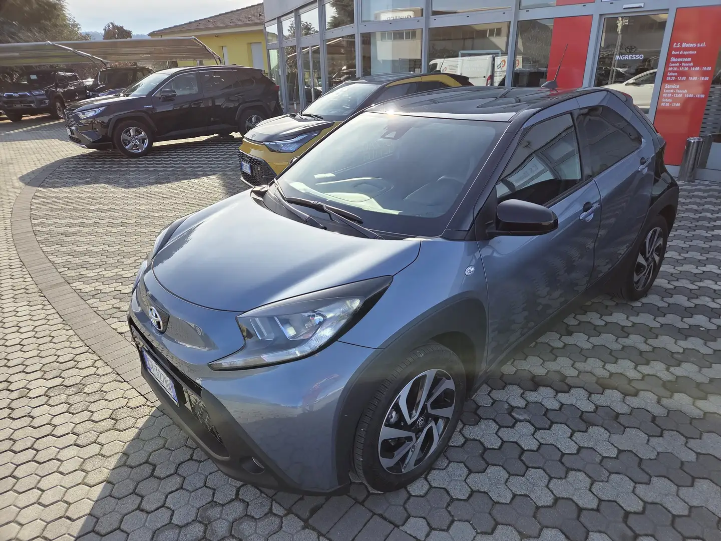 Toyota Aygo Aygo X X 1.0 Trend 72cv Blau - 2