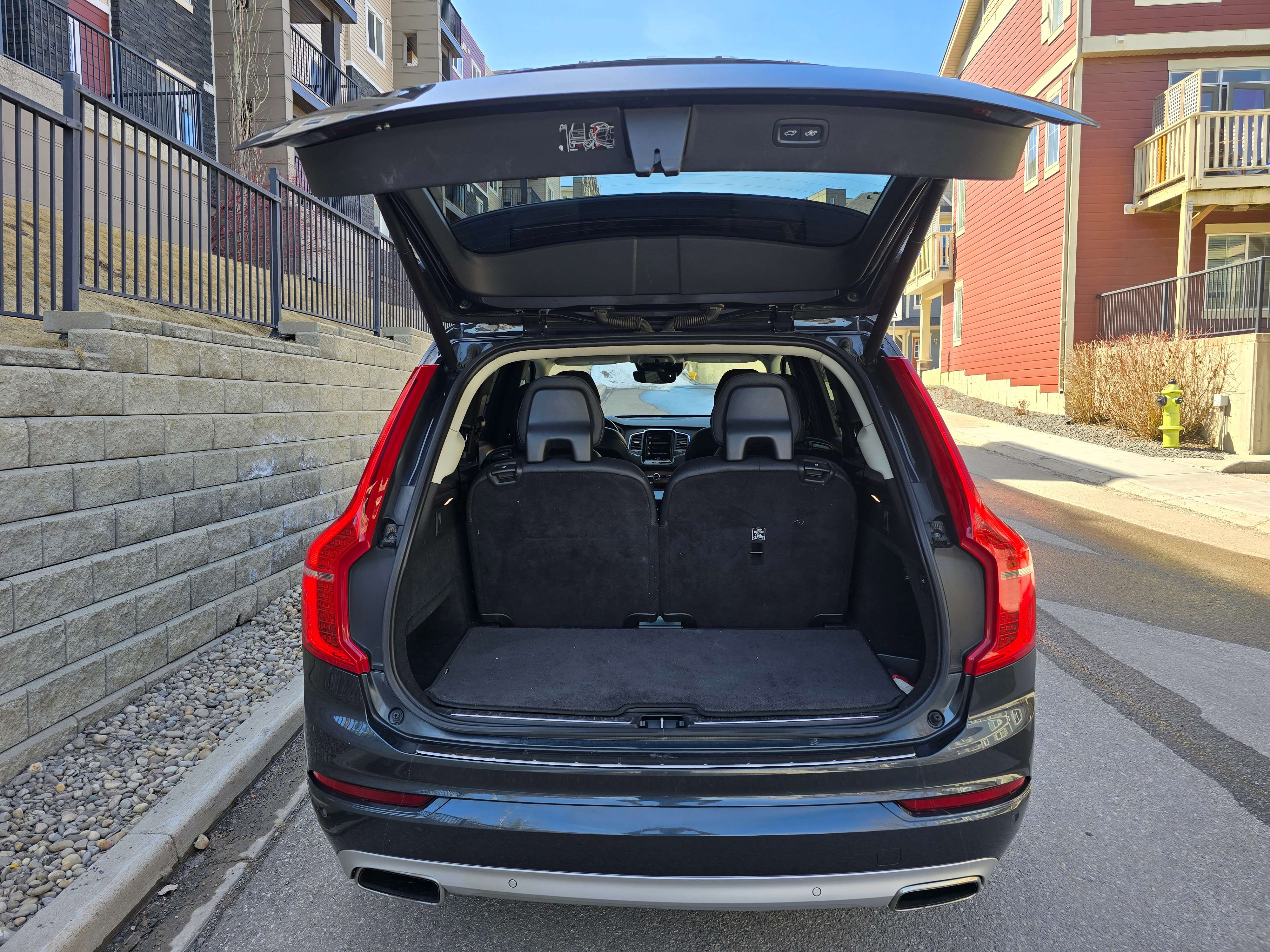 2021 Volvo XC90 Momentum thumb 7