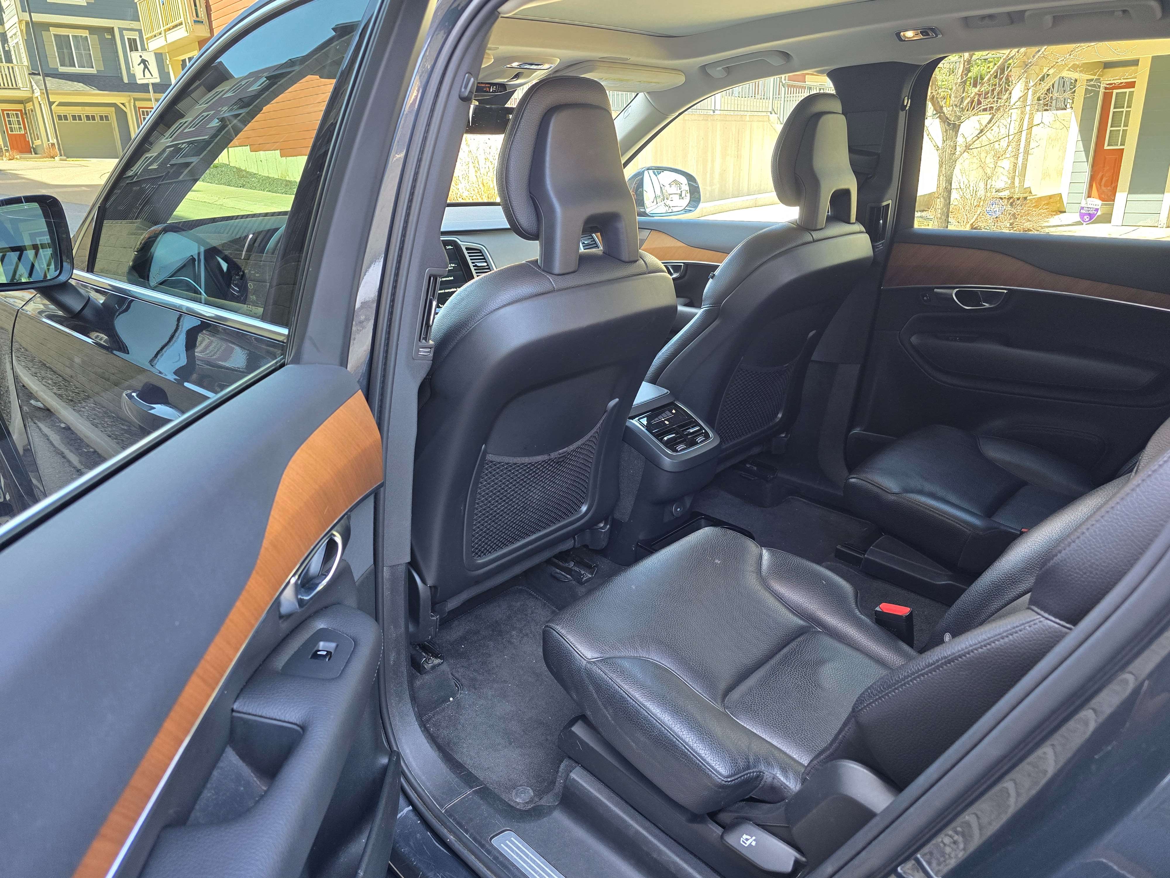 2021 Volvo XC90 Momentum thumb 15