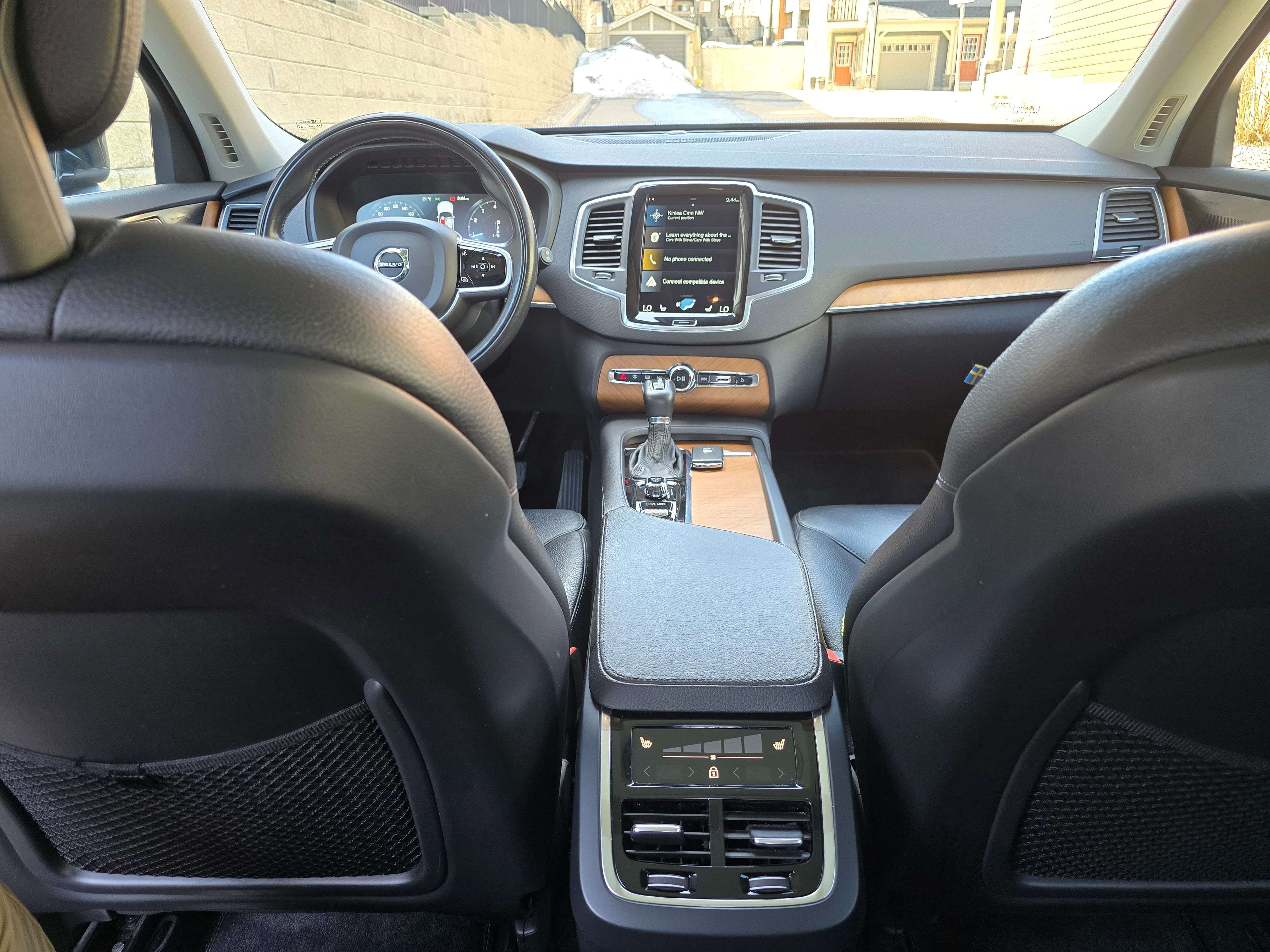 2021 Volvo XC90 Momentum thumb 16