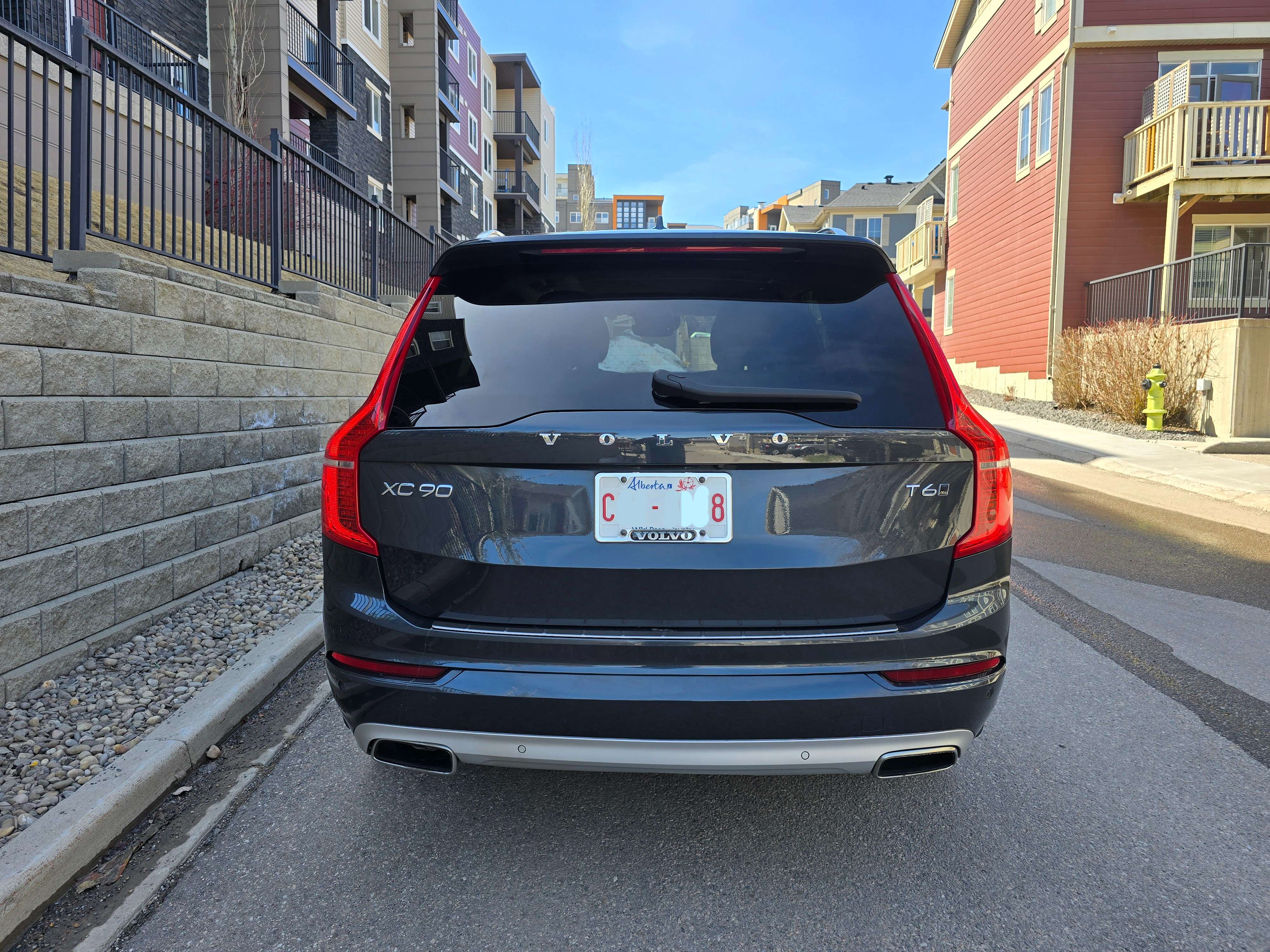 2021 Volvo XC90 Momentum alt 5