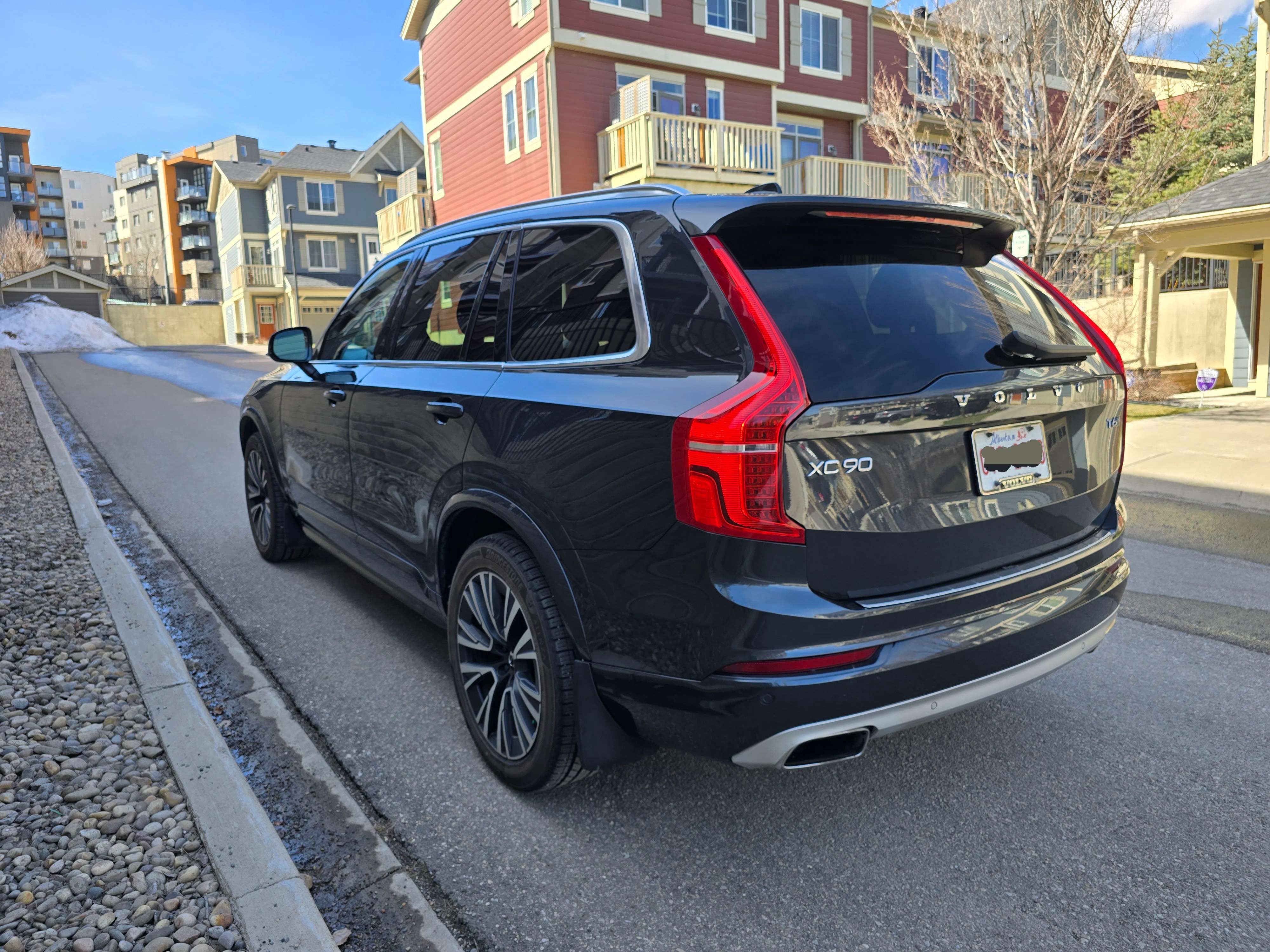 2021 Volvo XC90 Momentum thumb 6
