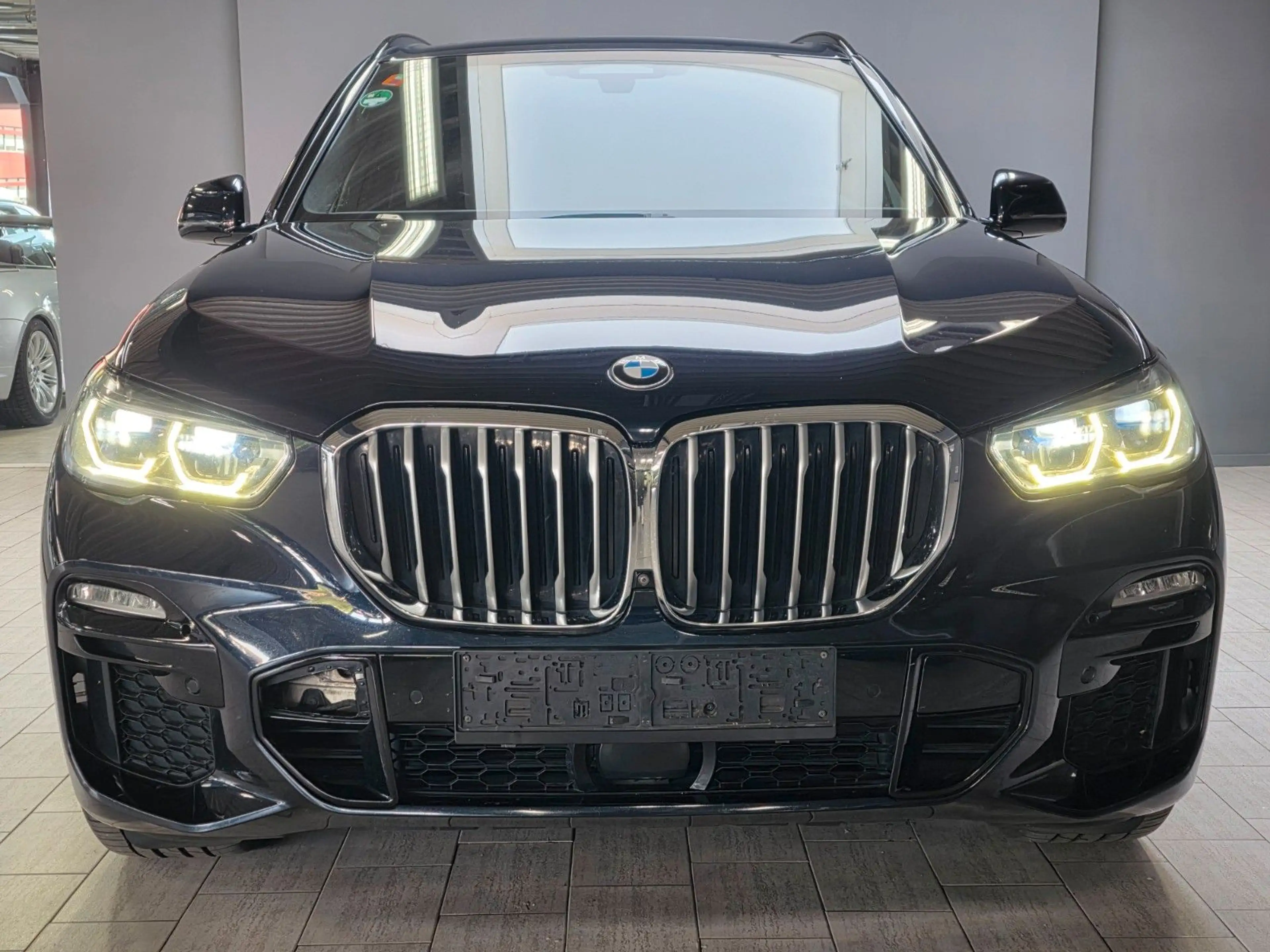BMW X5 xDrive 40d M Laser |HUD| Pano|Mass.-Bel.-Memo. — photo 2