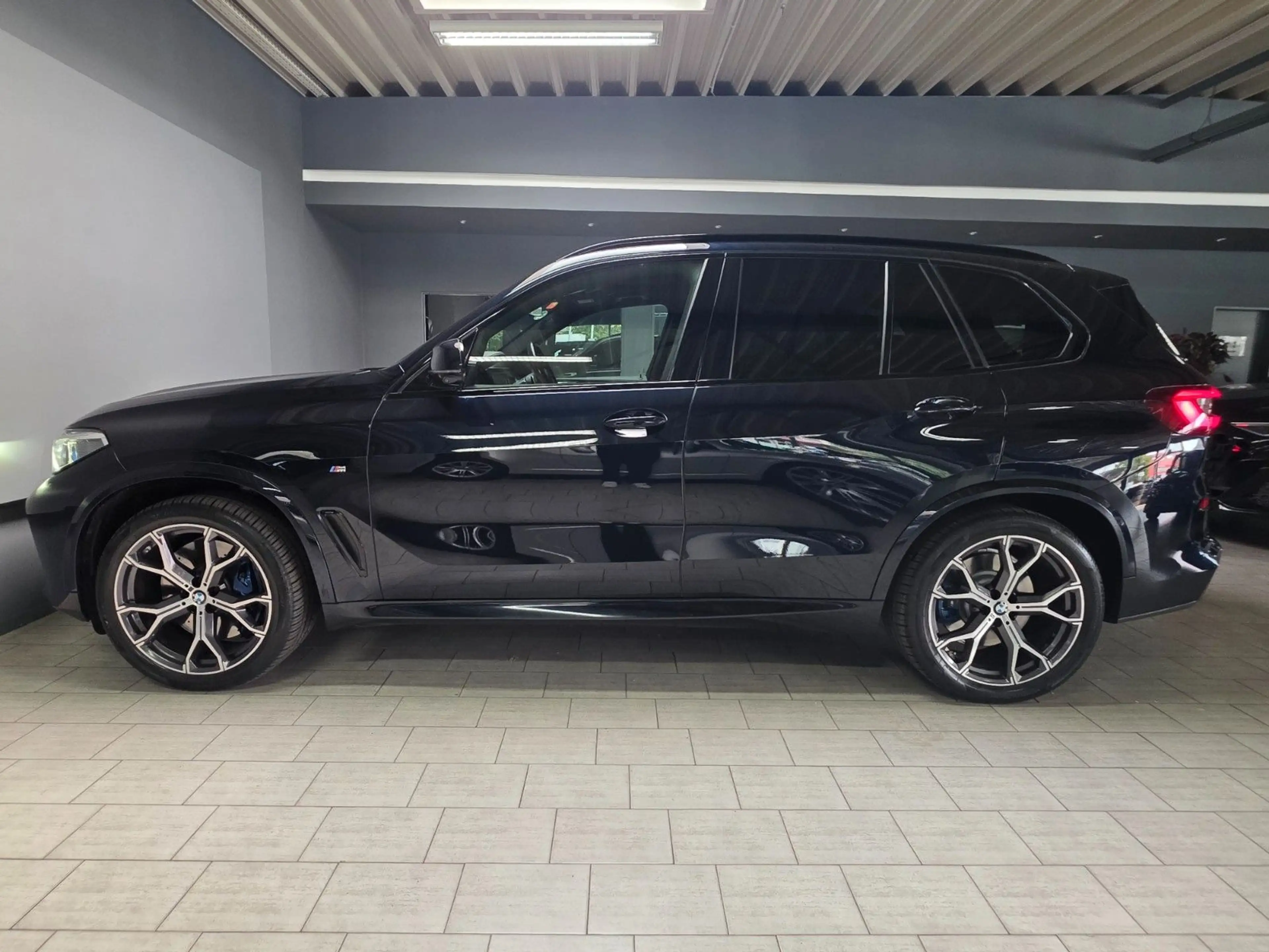 BMW X5 xDrive 40d M Laser |HUD| Pano|Mass.-Bel.-Memo. — photo 5