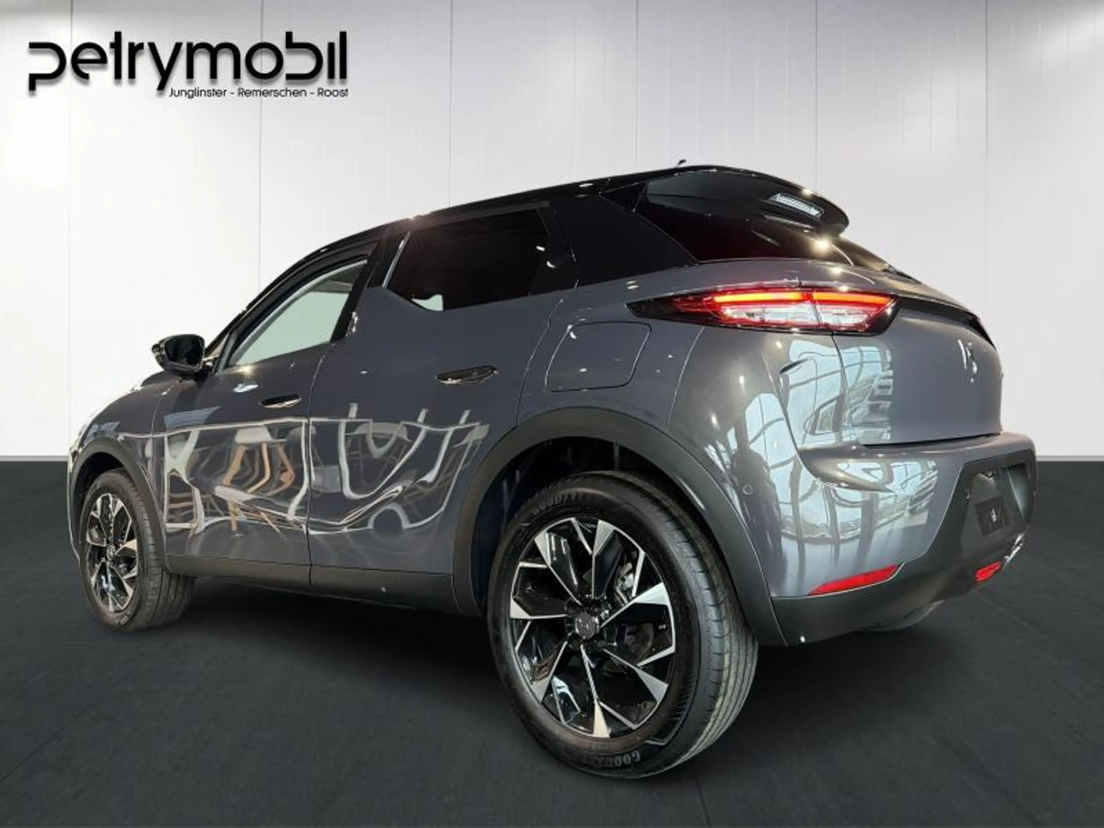 DS Automobiles DS 3 3 — photo 6