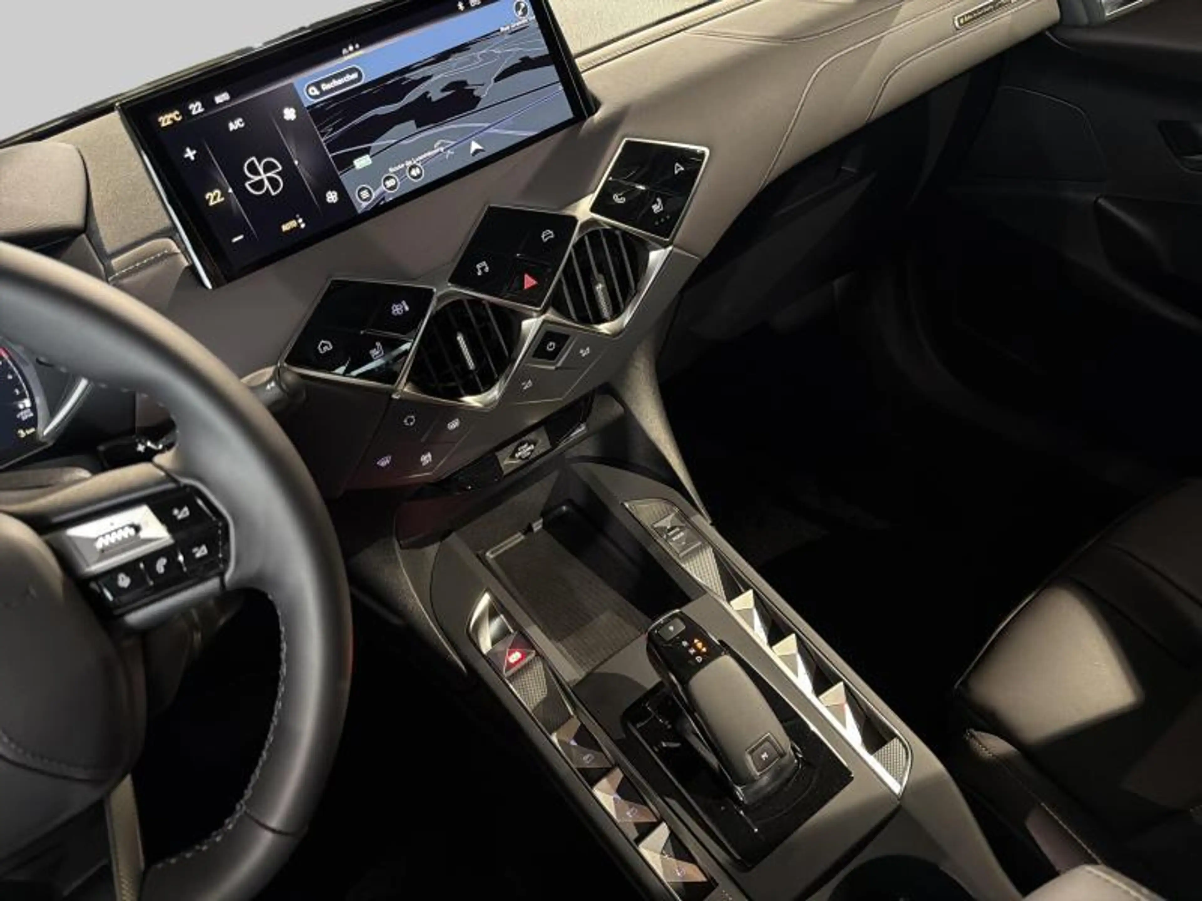 DS Automobiles DS 3 3 — photo 10