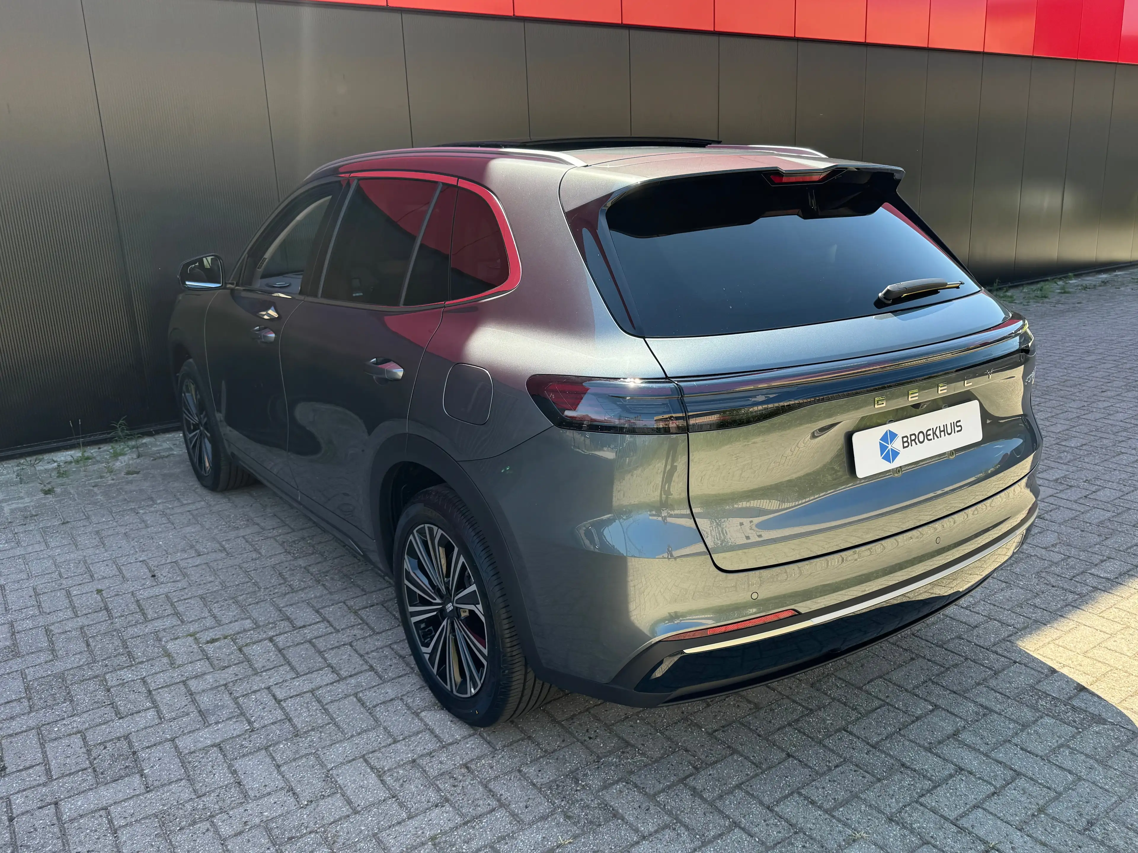 Geely Starray EM-i 1.5 Pro — photo 9