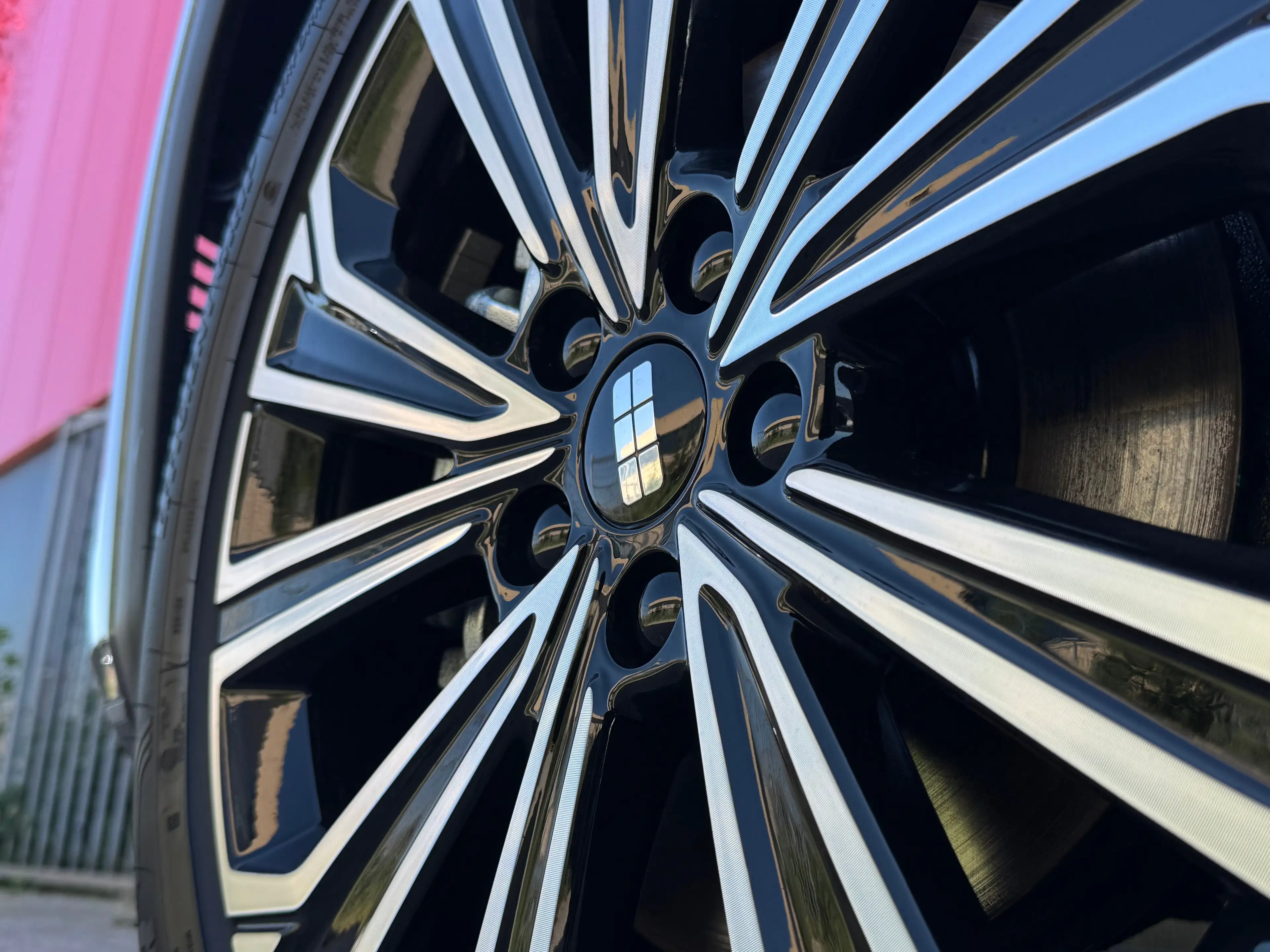 Geely Starray EM-i 1.5 Pro — photo 7