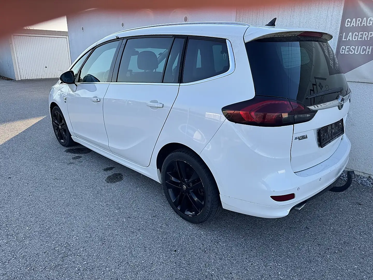 Opel Zafira Tourer 2,0 CDTI ecoflex 03/2026 + 4 Monate Weiß - 2