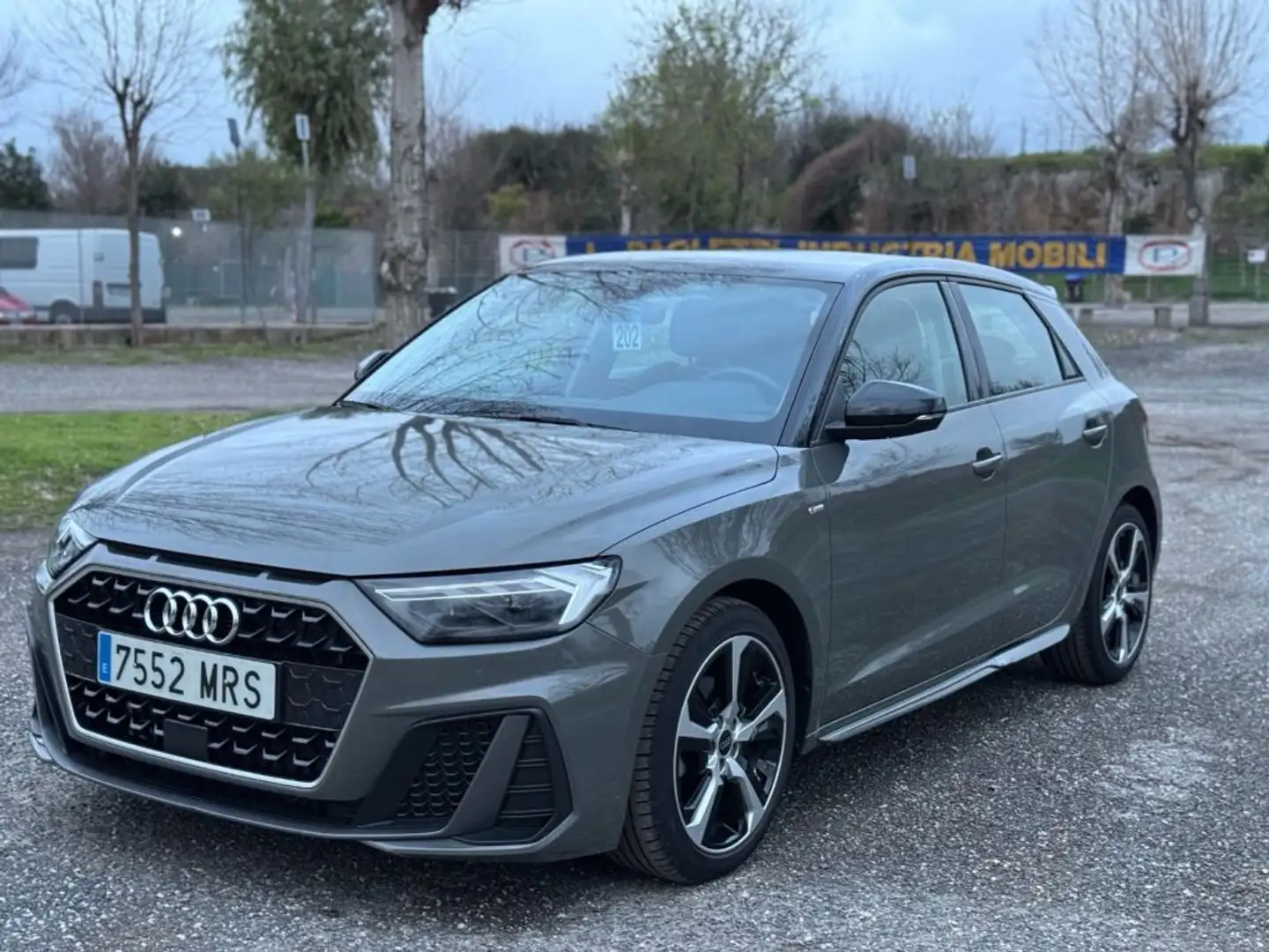 Audi A1 30 116CV "S-LINE"BICOLORE/ NEOPATENTATI 2025 + GPL Grigio - 2