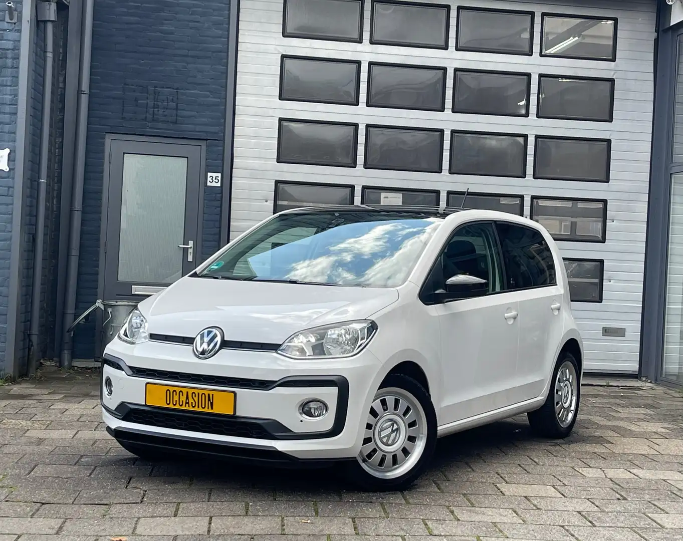 Volkswagen up! 1.0 TSI BMT High Up! | Clima | Cruise | Camera | L Wit - 1