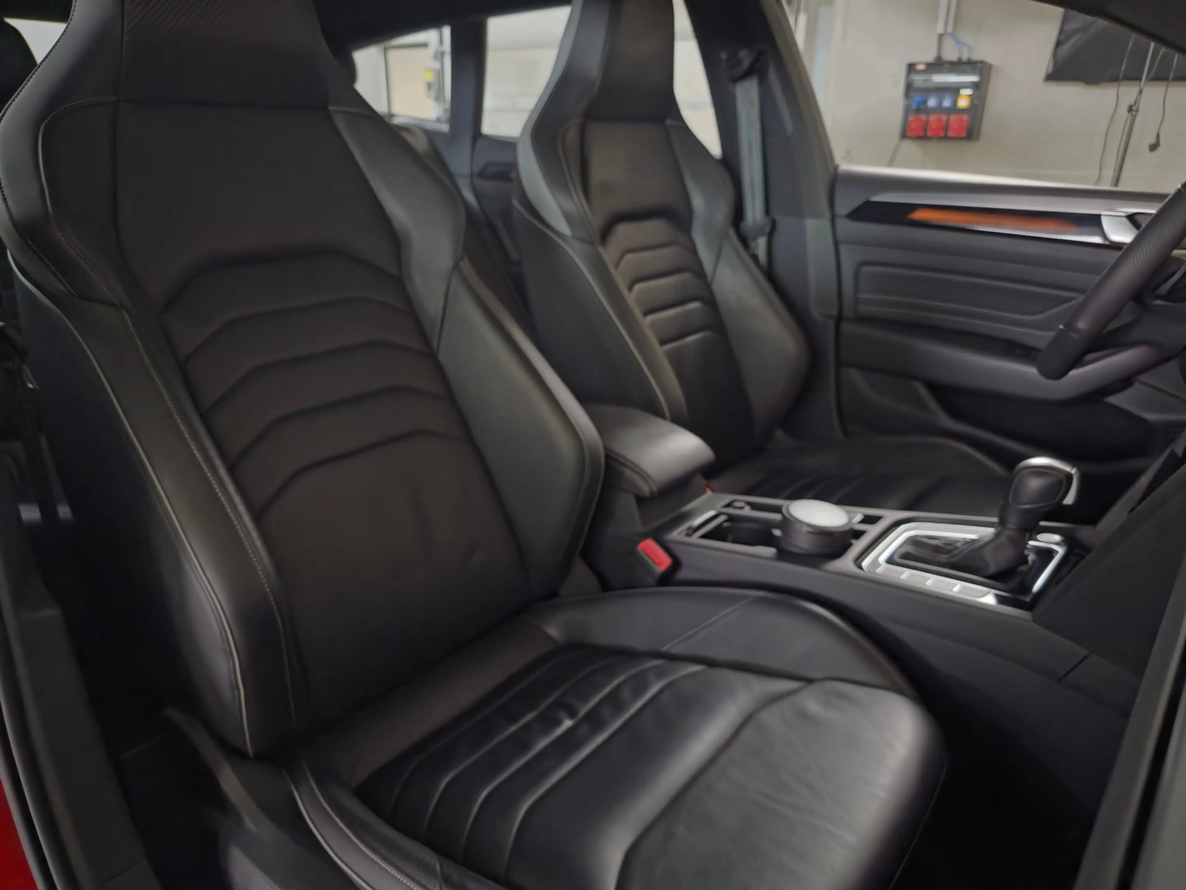 Volkswagen Arteon R-Line TDI DSG — photo 12
