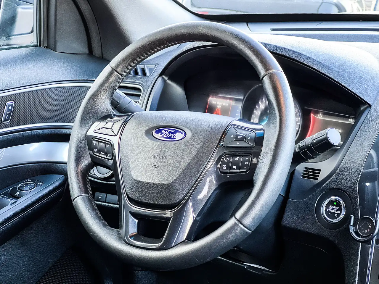 Ford Explorer fotografie Ford Explorer