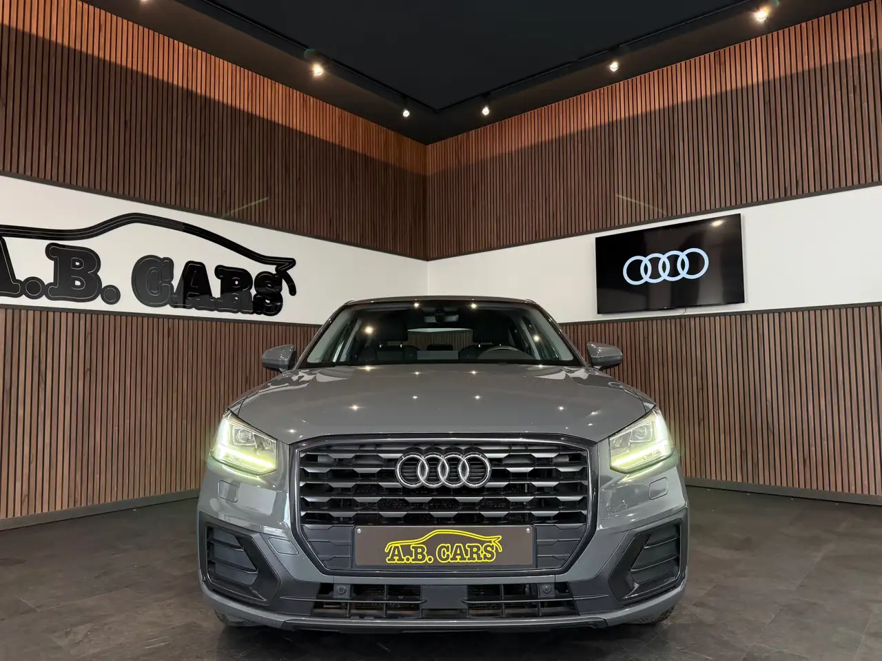 Audi Q2 30 TDi AUTOMATIQUE 1ERPRO, миниатюра 2