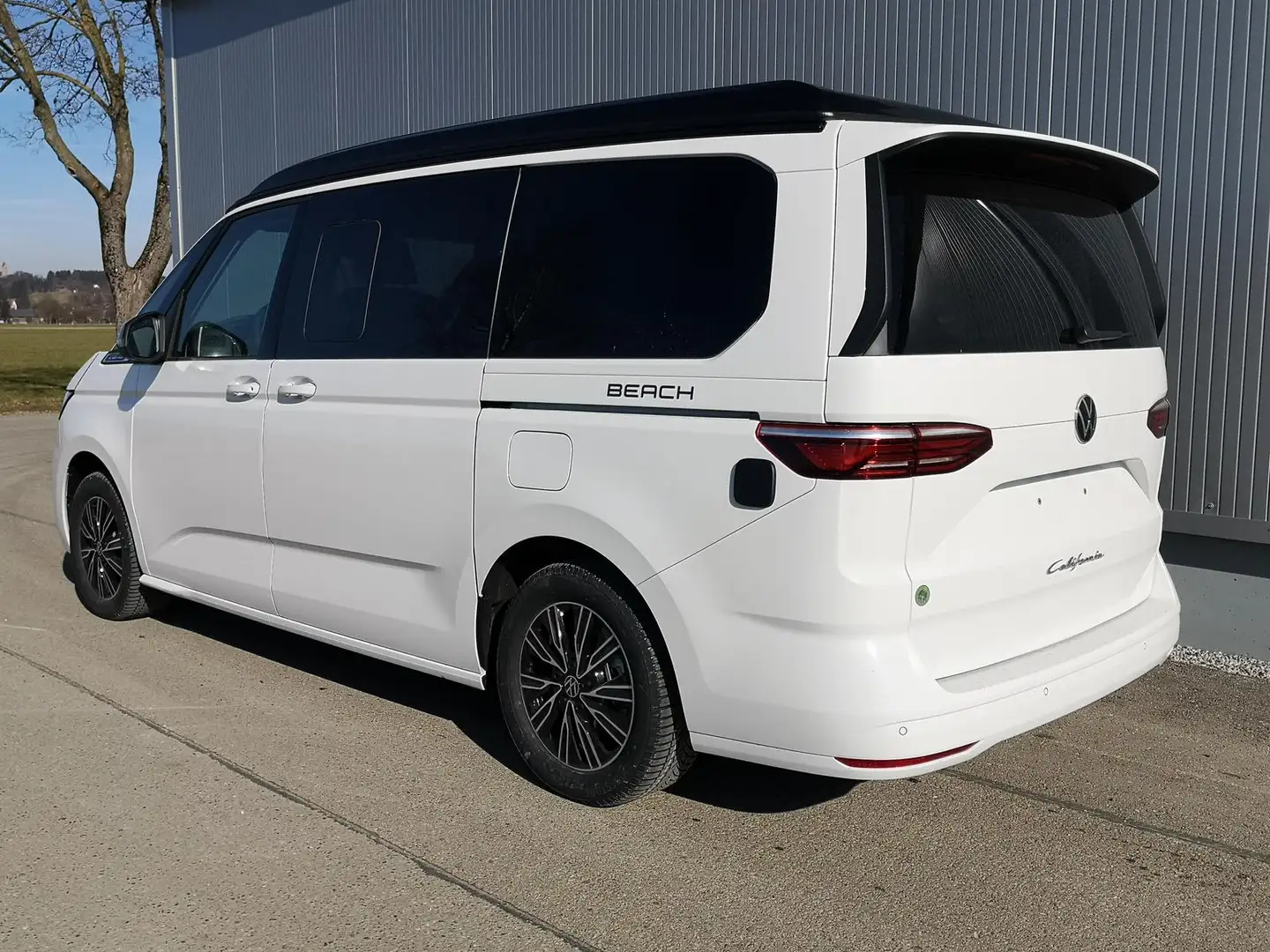 Volkswagen T7 California T7 2.0TSI DSG California Beach Camper GV5 First Blanc - 2