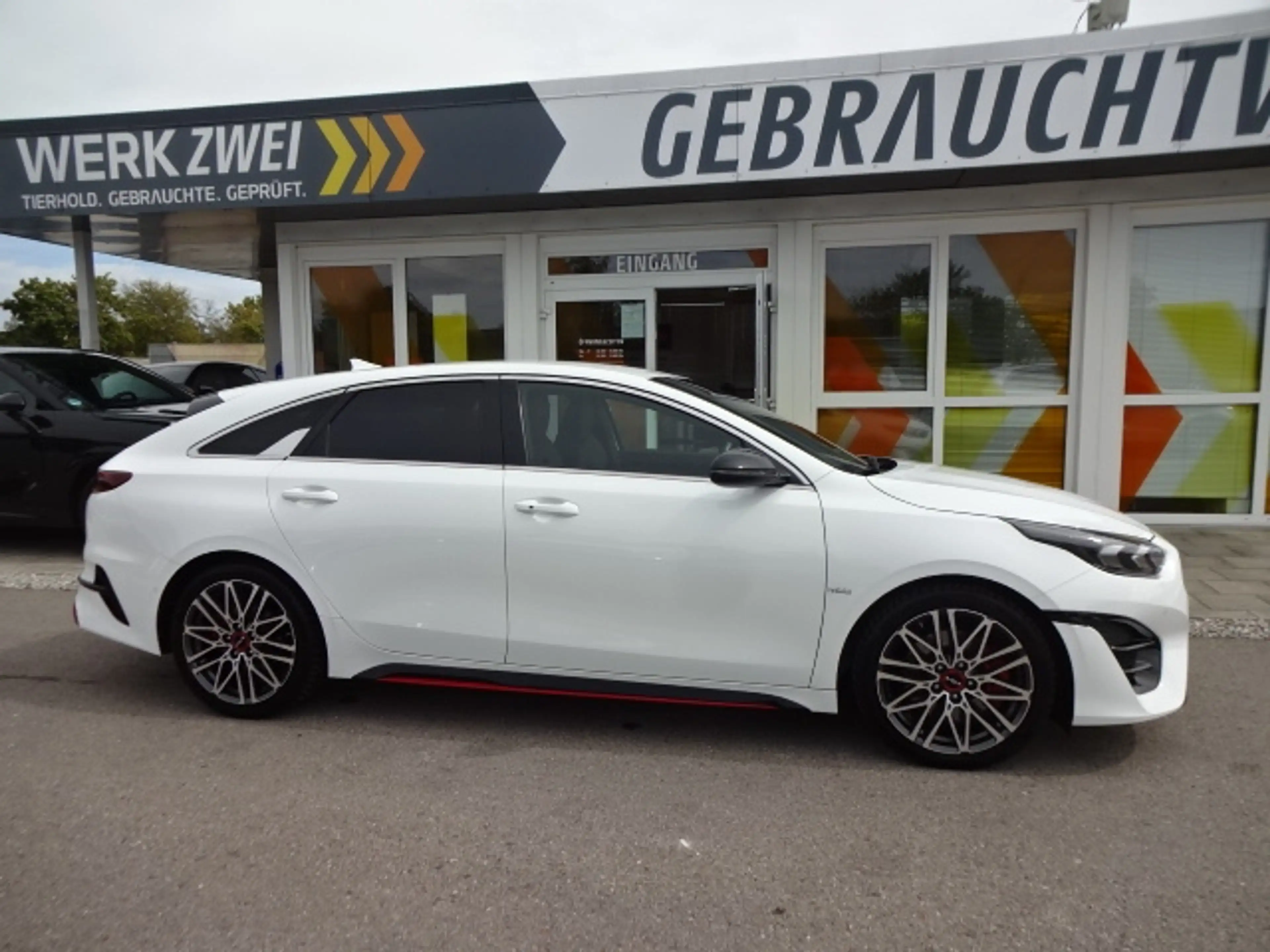 Kia ProCeed / pro_cee'd 1,6 GT AT ACC JBL 18"Alu Navi Kamera Alcantara — photo 8