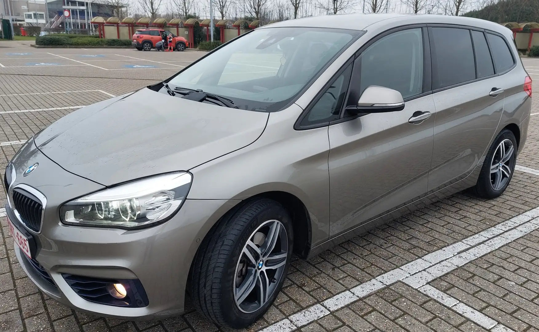 BMW 218 218d Gran Tourer Sport Line - 1