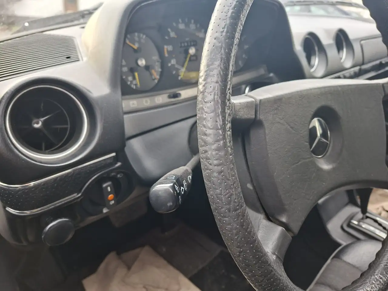 Mercedes-Benz Baureihe 123 E 200, W123, H Zulassung, foto 11