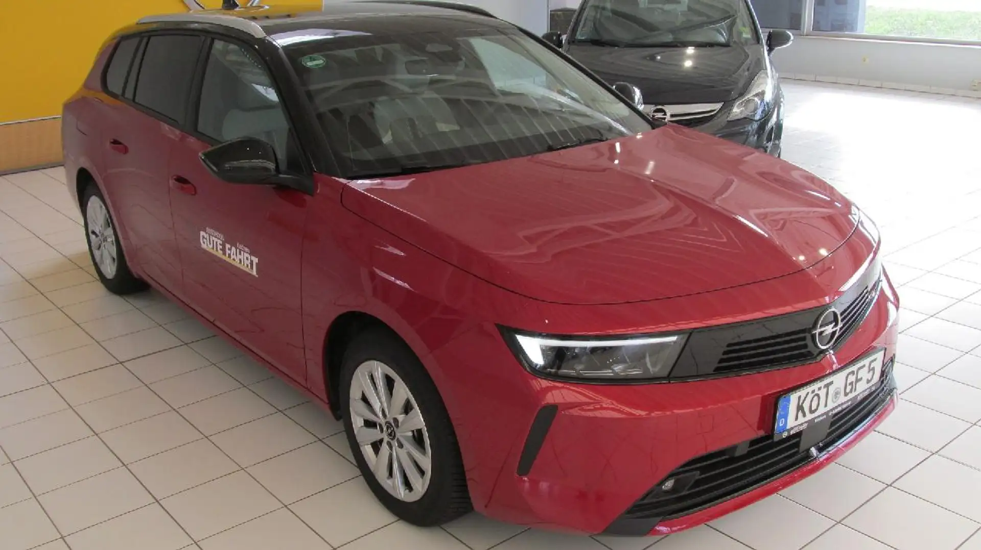 Opel Astra Elegance Rot - 2