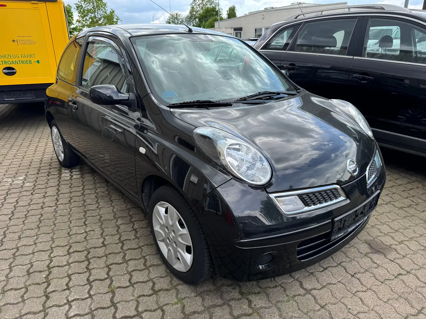Nissan Micra Noir - 1