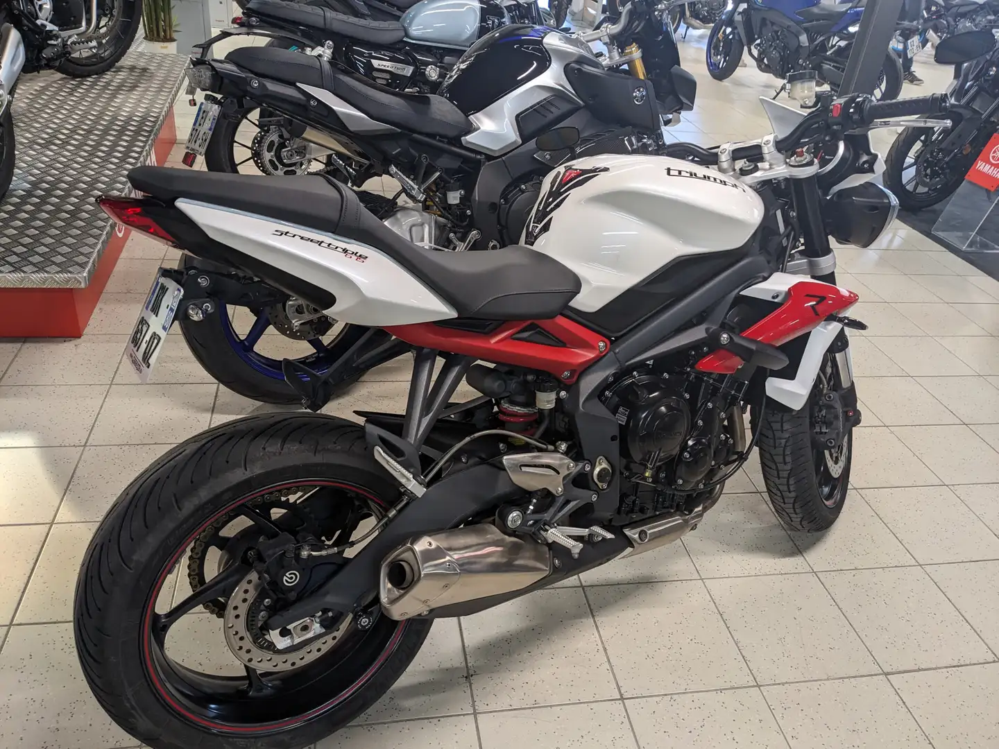 Triumph Street Triple 675 Alb - 2