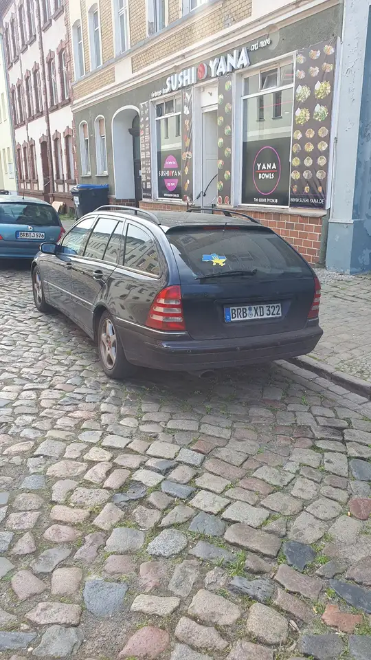 Mercedes-Benz C 320
