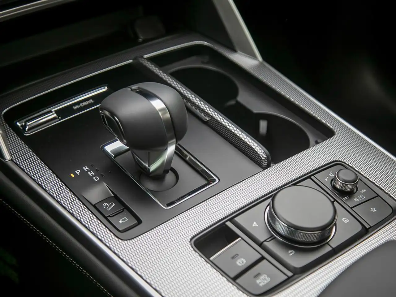 Mazda CX-90 MHEV fotografie Mazda CX-90 MHEV
