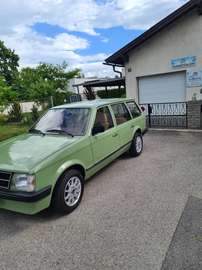 Kadett D dL Caravan 1,3 S