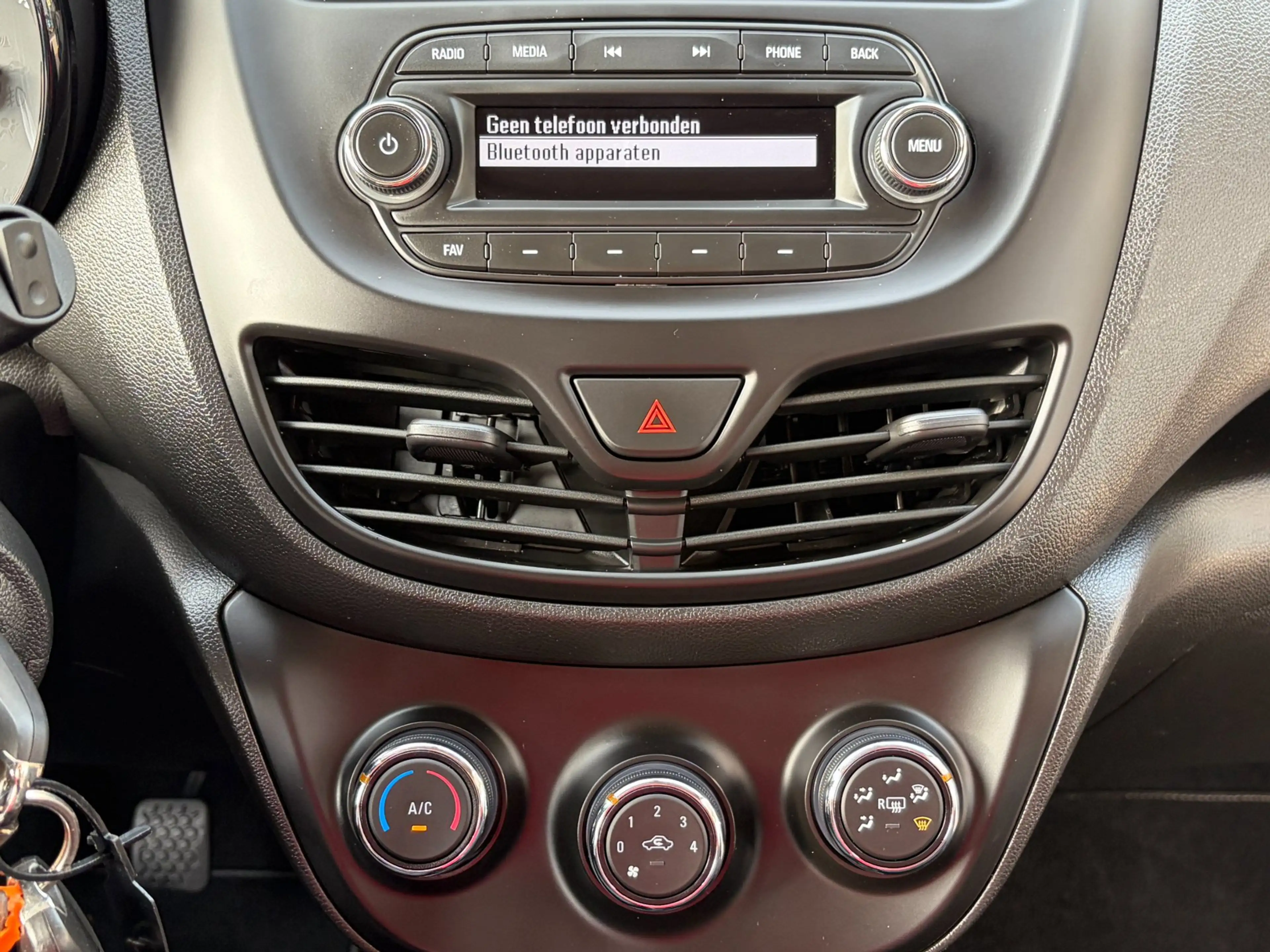 Opel Karl 1.0 ecoFLEX 120 Edition Airco Cruise NL-Auto NAP V — photo 11