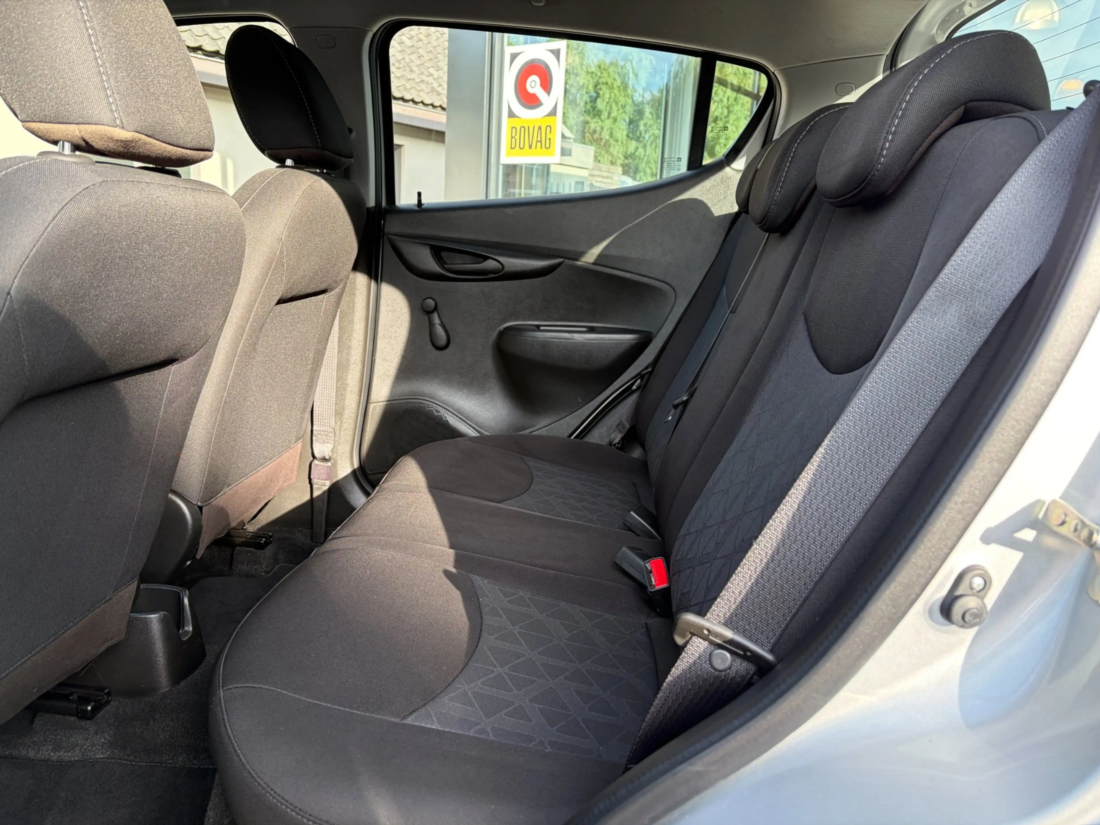 Opel Karl 1.0 ecoFLEX 120 Edition Airco Cruise NL-Auto NAP V — photo 16
