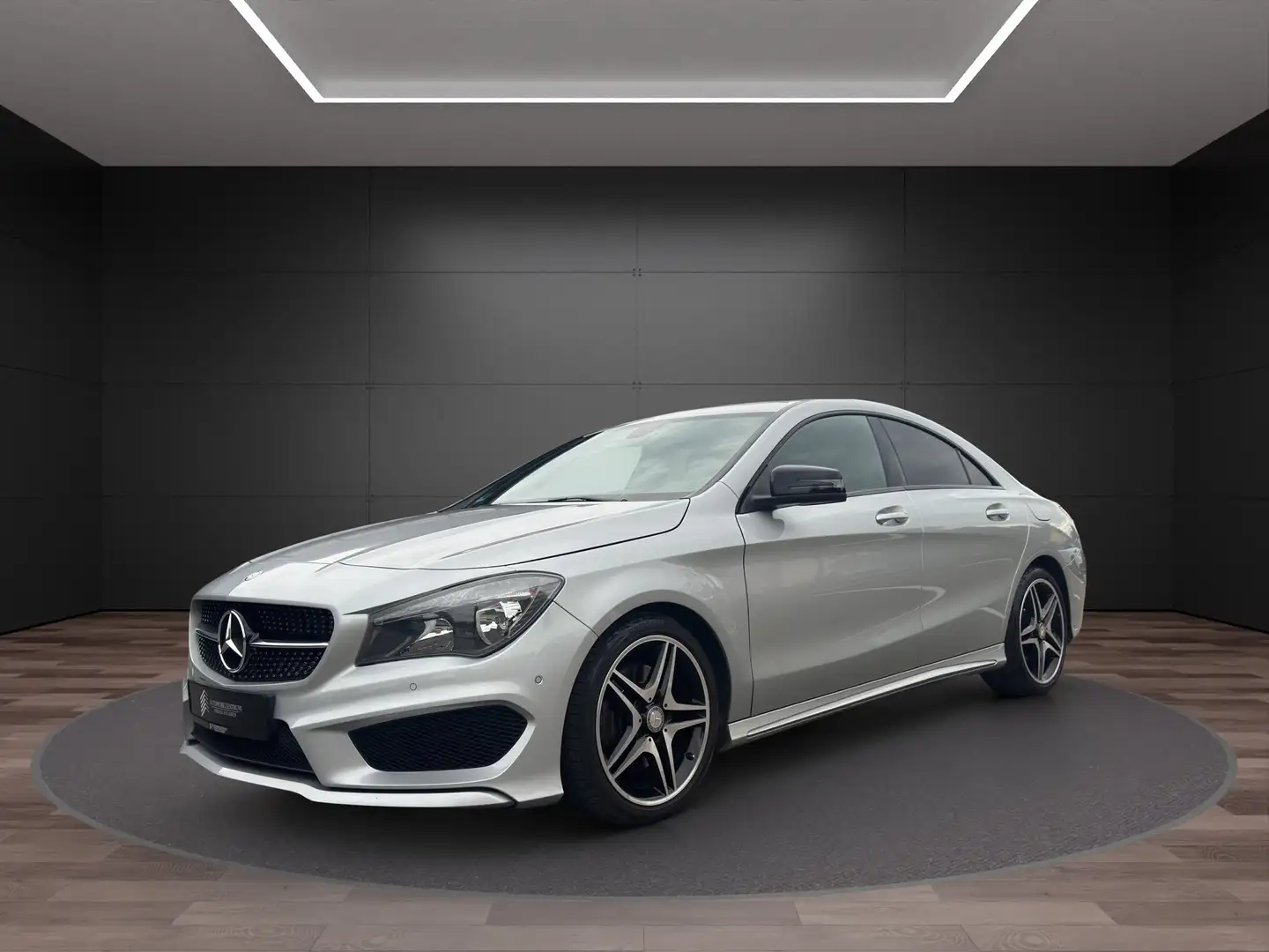 Mercedes-Benz CLA 250 CLA 250 (117.344) Silber - 1