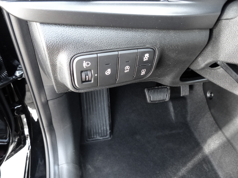 Hyundai i20 Blackline Navi Digitales Cockpit LED Apple CarPlay — photo 10