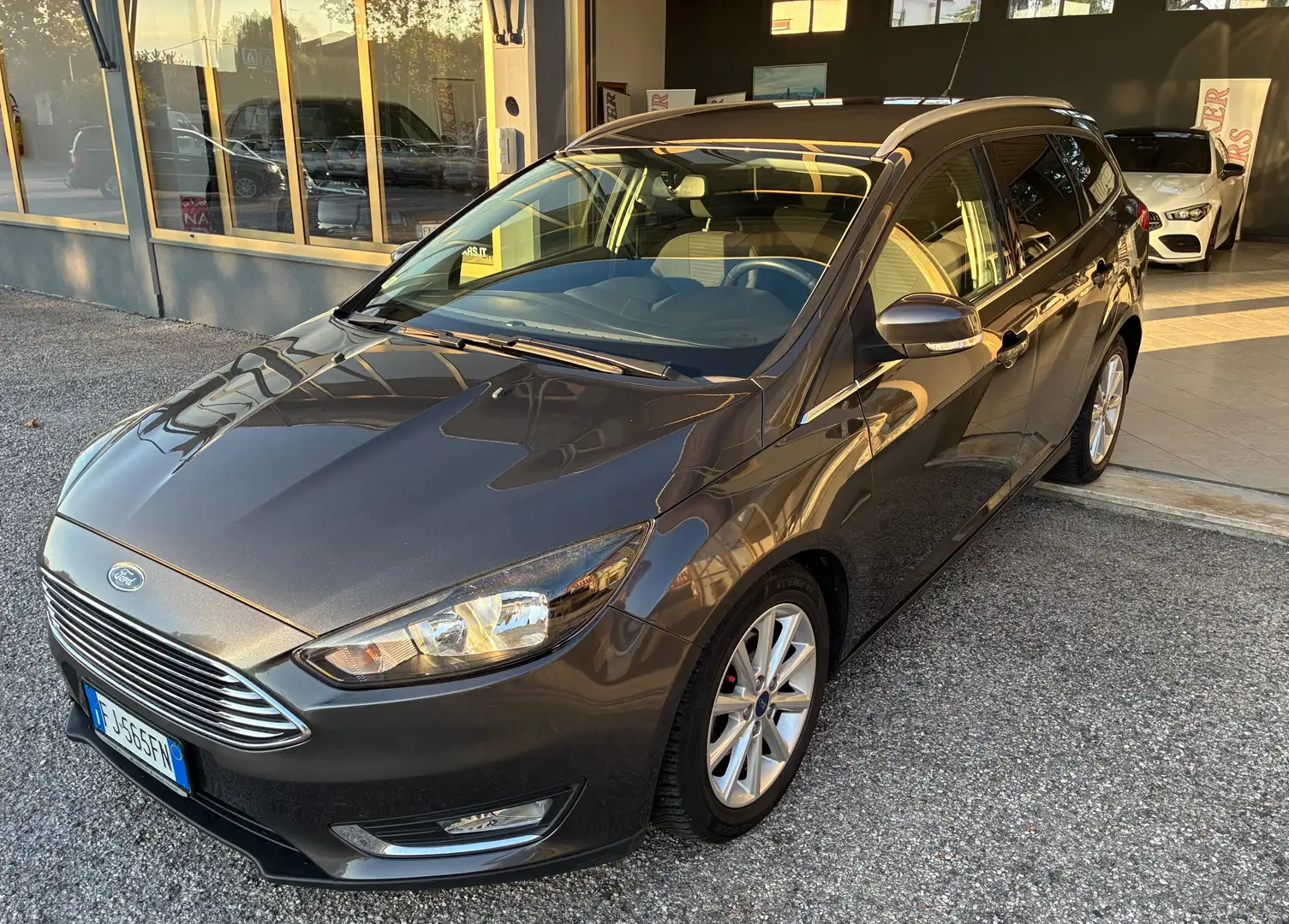 Ford Focus Focus SW 1.5 TDCi 120 cv Titanium X Grigio - 1