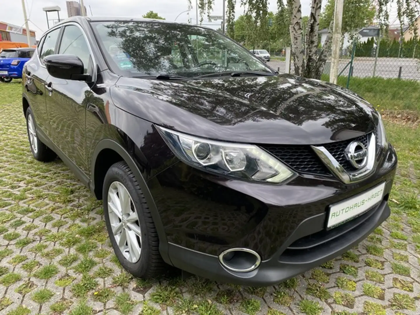 Nissan Qashqai 1.2 DIG-T *Sitzhzg*Tempomat*SH* - 2
