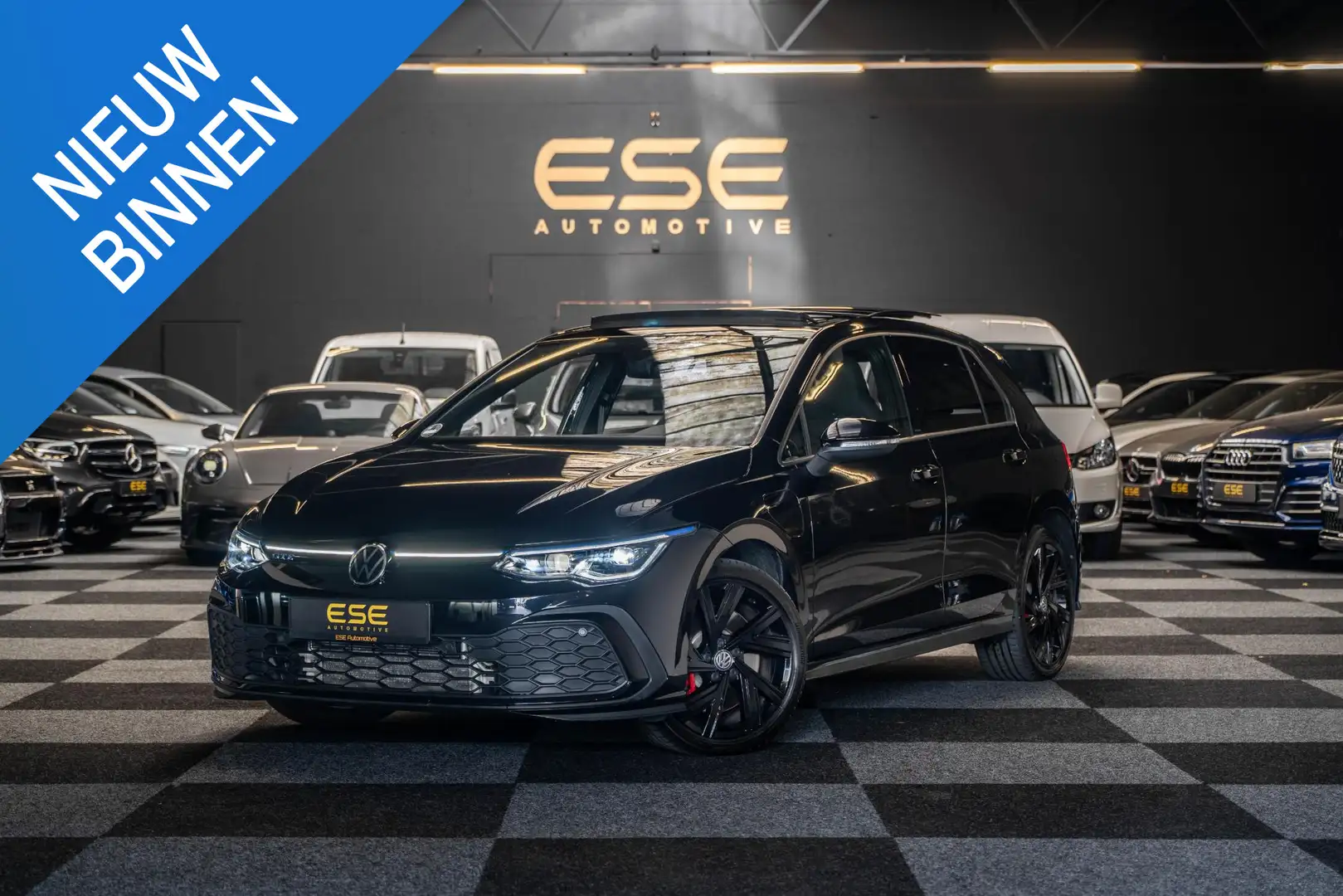 Volkswagen Golf GTE 1.4 eHybrid | Pano | IQ Light | Dodehoek Zwart - 1